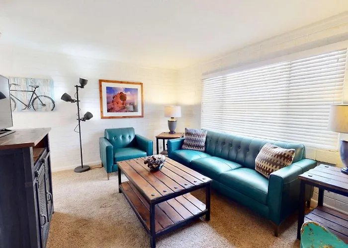 Downtown Cozy Home Base - Purple Sage 8